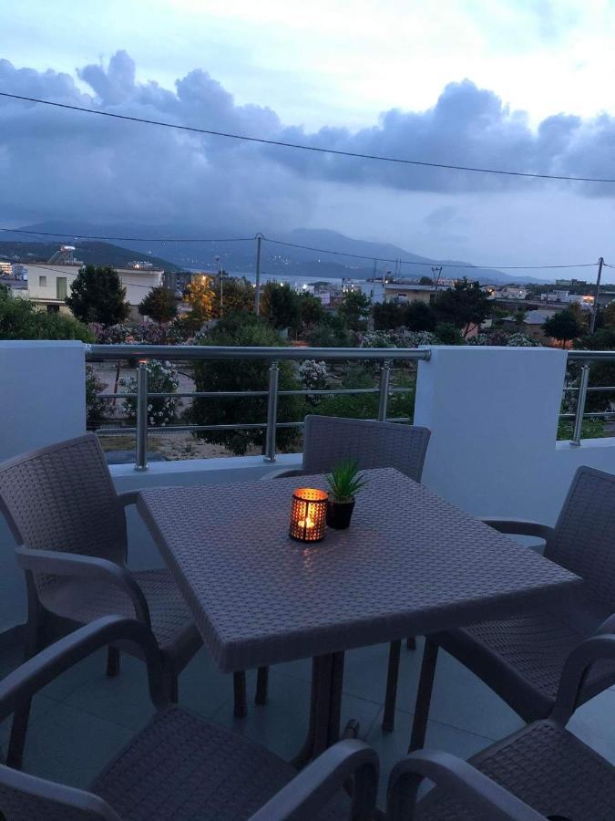 Villa Soni Oruci Ксамил Екстериор снимка